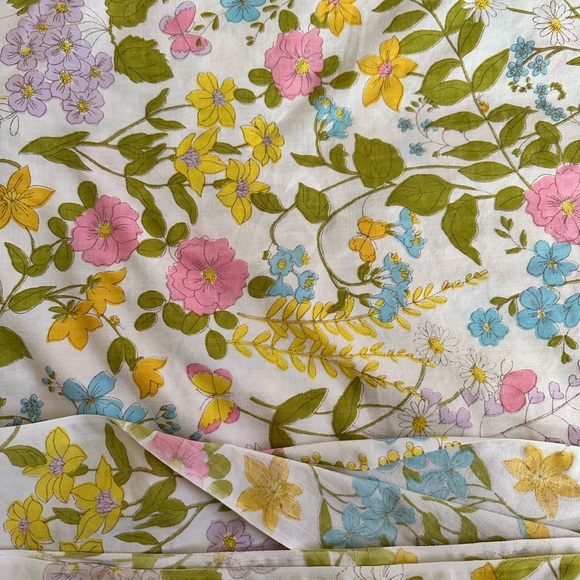Vintage Floral and Butterfly Fitted Sheet.  Sz Full - Picture 5 of 7